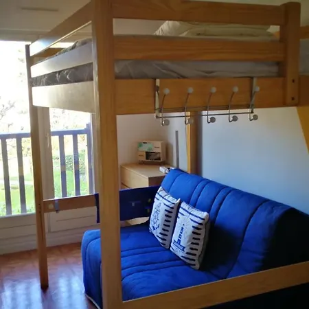 2 Pieces A 5 Mn A Pied De La Lejlighed