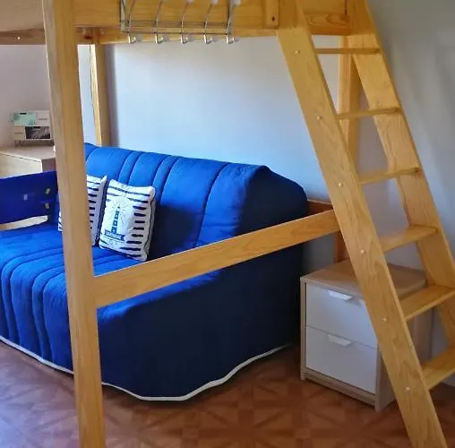 Lejlighed 2 Pieces A 5 Mn A Pied De La