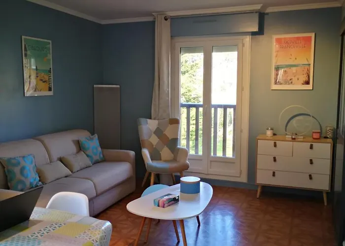 2 Pieces A 5 Mn A Pied De La