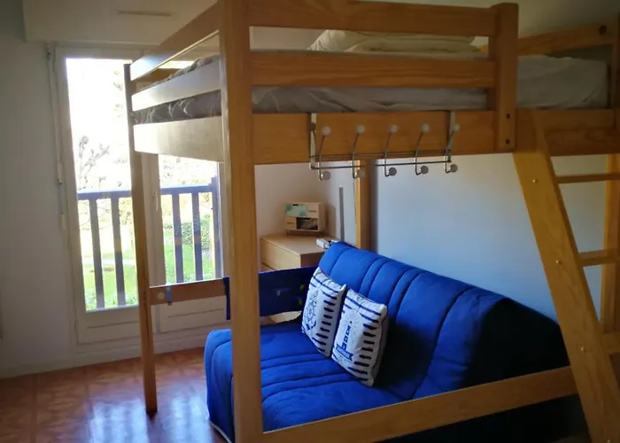 2 Pieces A 5 Mn A Pied De La Lejlighed