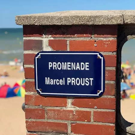 2 Pieces A 5 Mn A Pied De La *