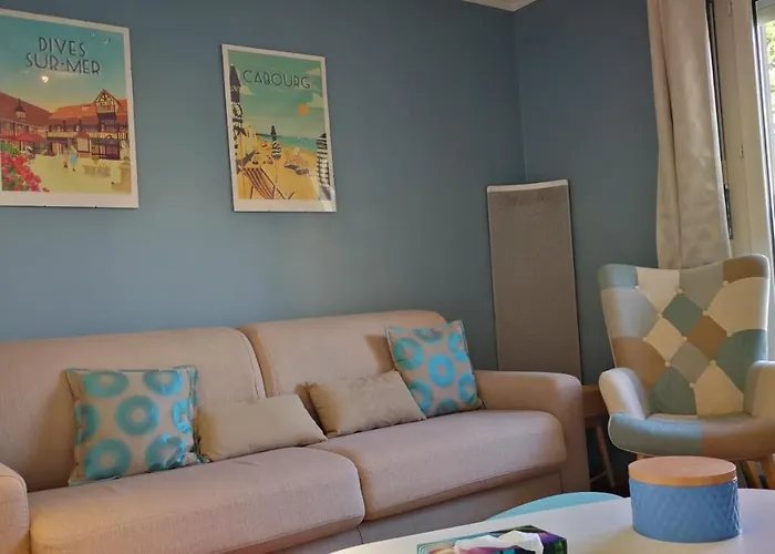 2 Pieces A 5 Mn A Pied De La Cabourg